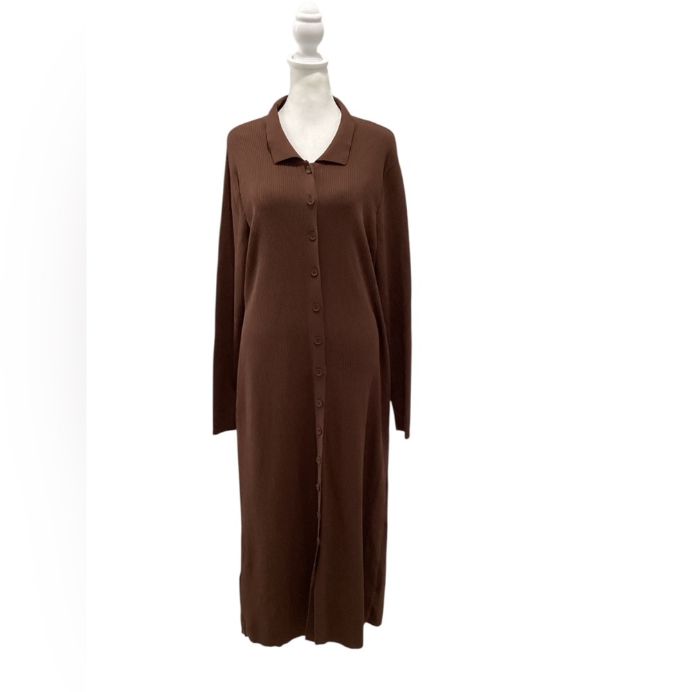 The Drop Ribbed Button Down Dress - Picture 3 of 9